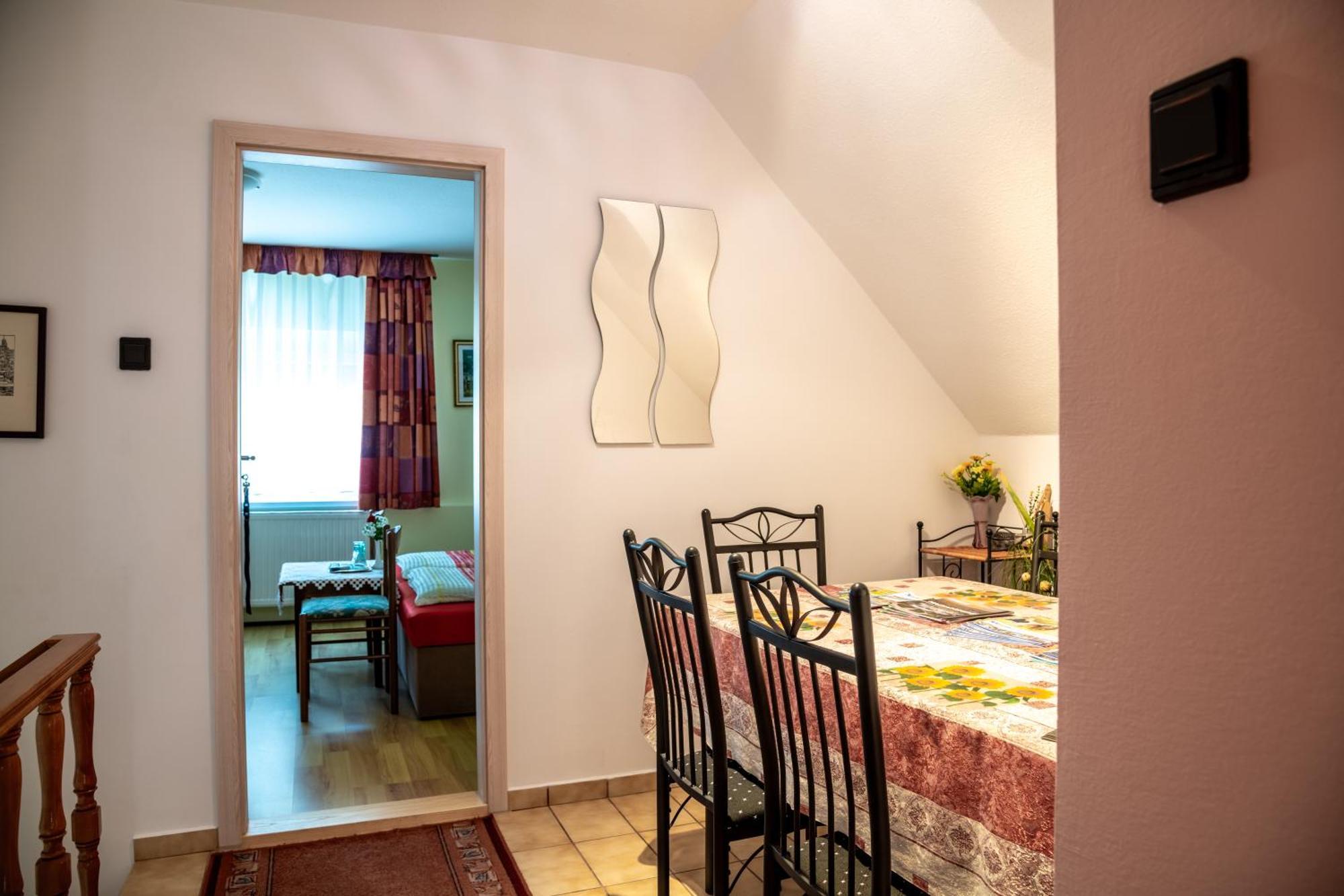 Magdalena Apartmanhaz Keszthely Exterior foto