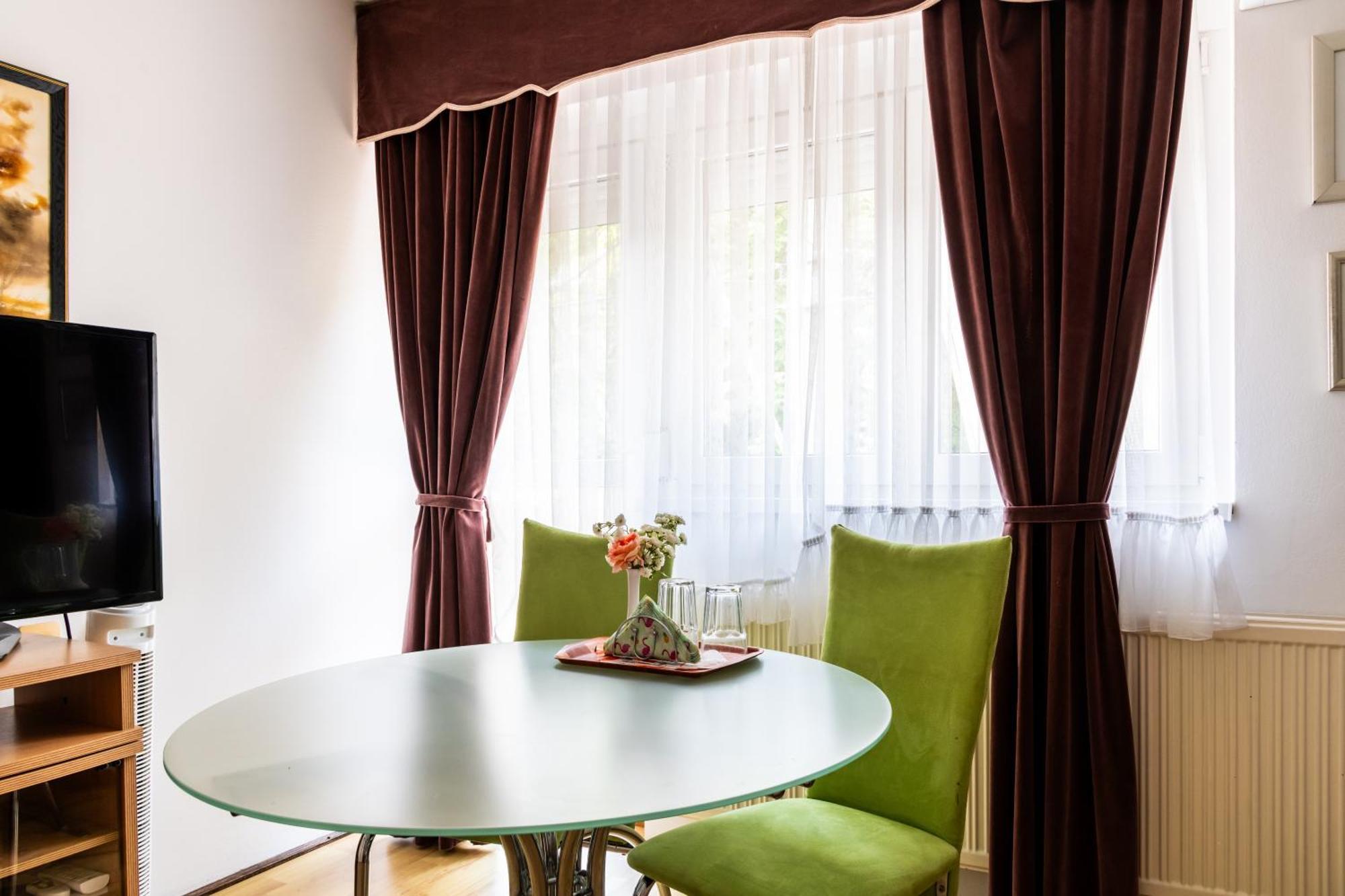 Magdalena Apartmanhaz Keszthely Exterior foto